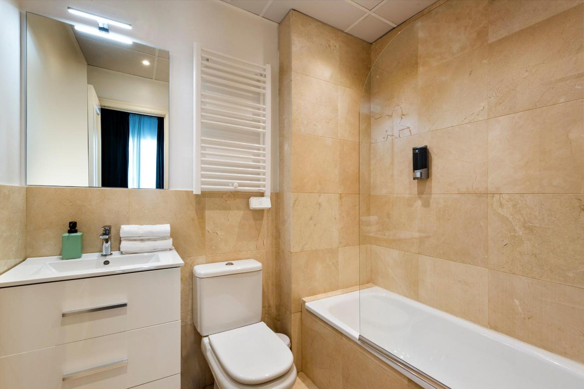 Misterhost Santiago Centrico Y Acogedor Con Piscina - Casco Historico Apartment Sevilla Bagian luar foto